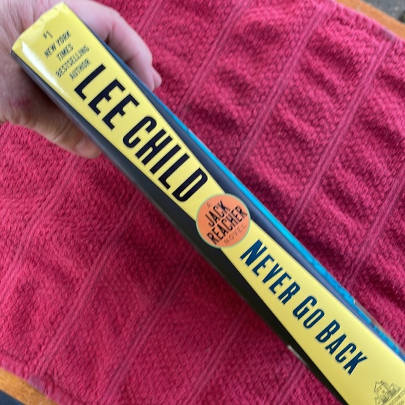 🦋2/$10 Never Go Back #18 in the Jack Reacher Series - Picture 3 of 12